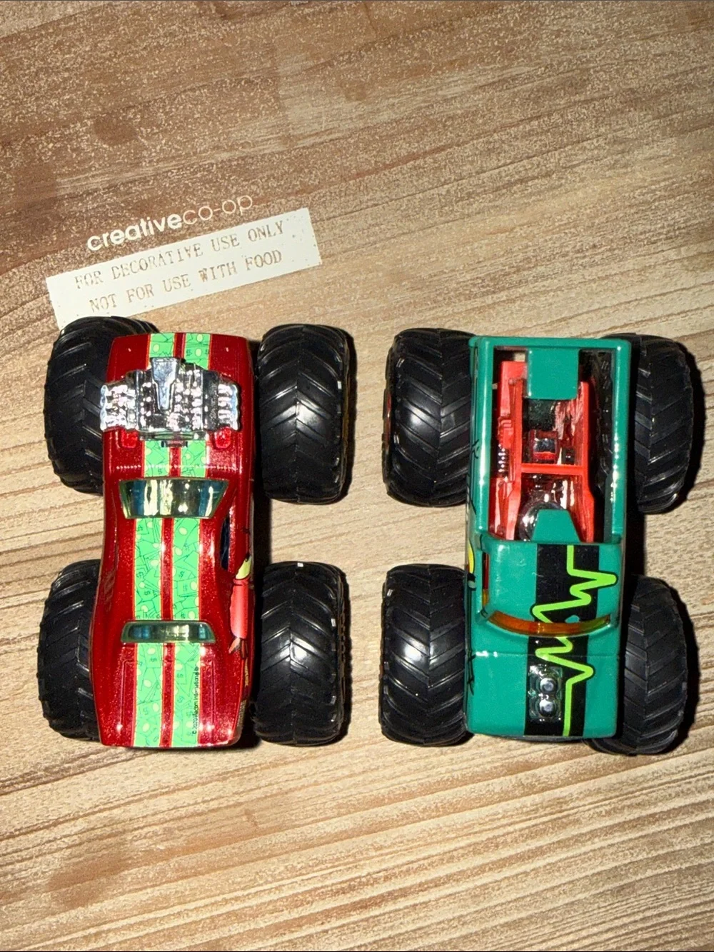 Hot Wheels Monster Truck Monster SpongeBob Squarepants-Plankton and Mr. Krabs